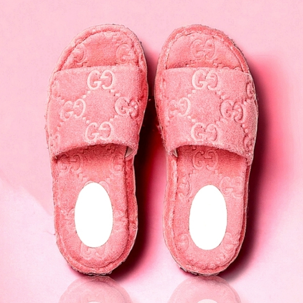 Gucci Wild Rose Pink GG Monogram Cotton Sponge Platform Slides Sandals 6.5 NWT